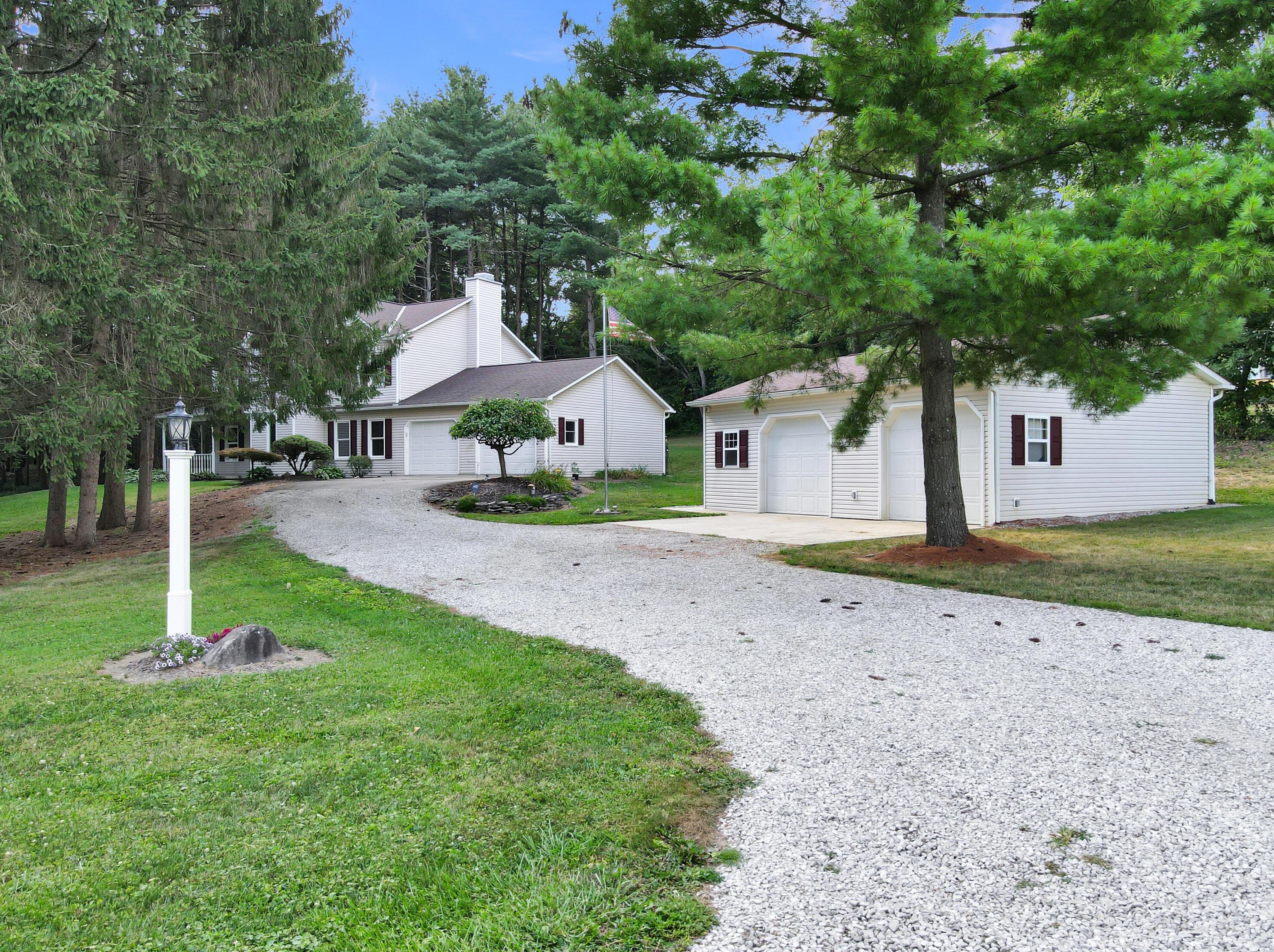 3440 Wheeling Road Ne, Lancaster, OH 43130