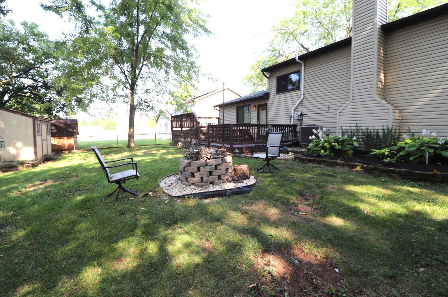 2813 Delcane Dr, Columbus OH  43235-7225 exterior