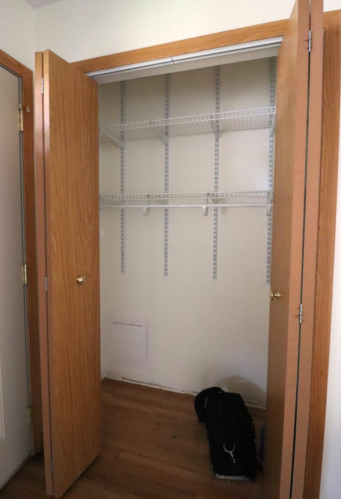 2813 Delcane Dr, Columbus OH  43235-7225 exterior