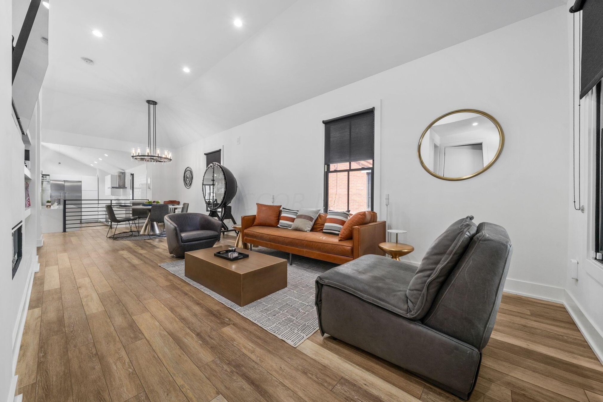 847 Hamlet St, Columbus OH  43215-1537 exterior