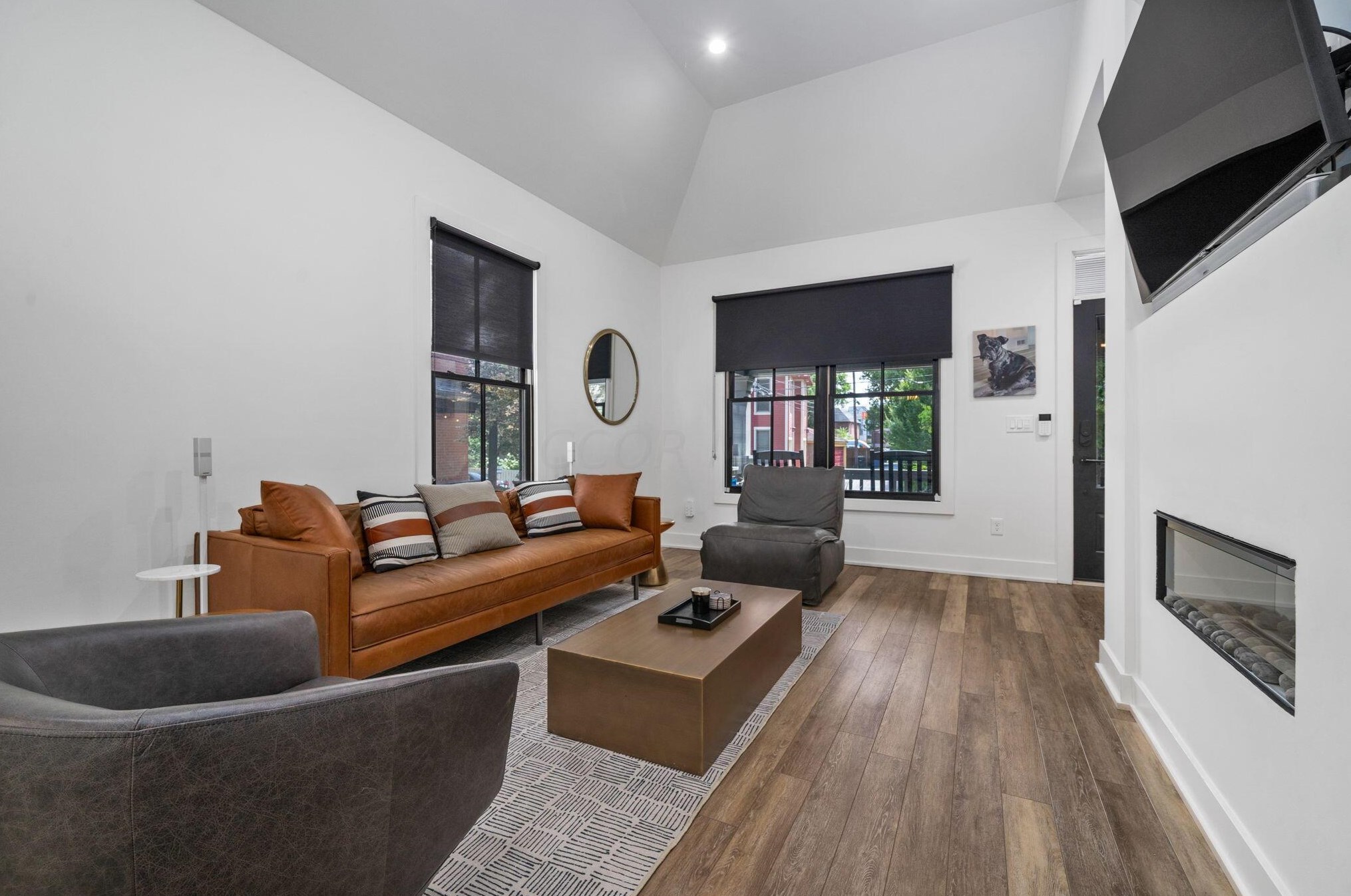 847 Hamlet St, Columbus OH  43215-1537 exterior