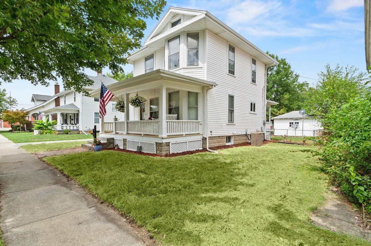 174 S Main St, London, OH 43140