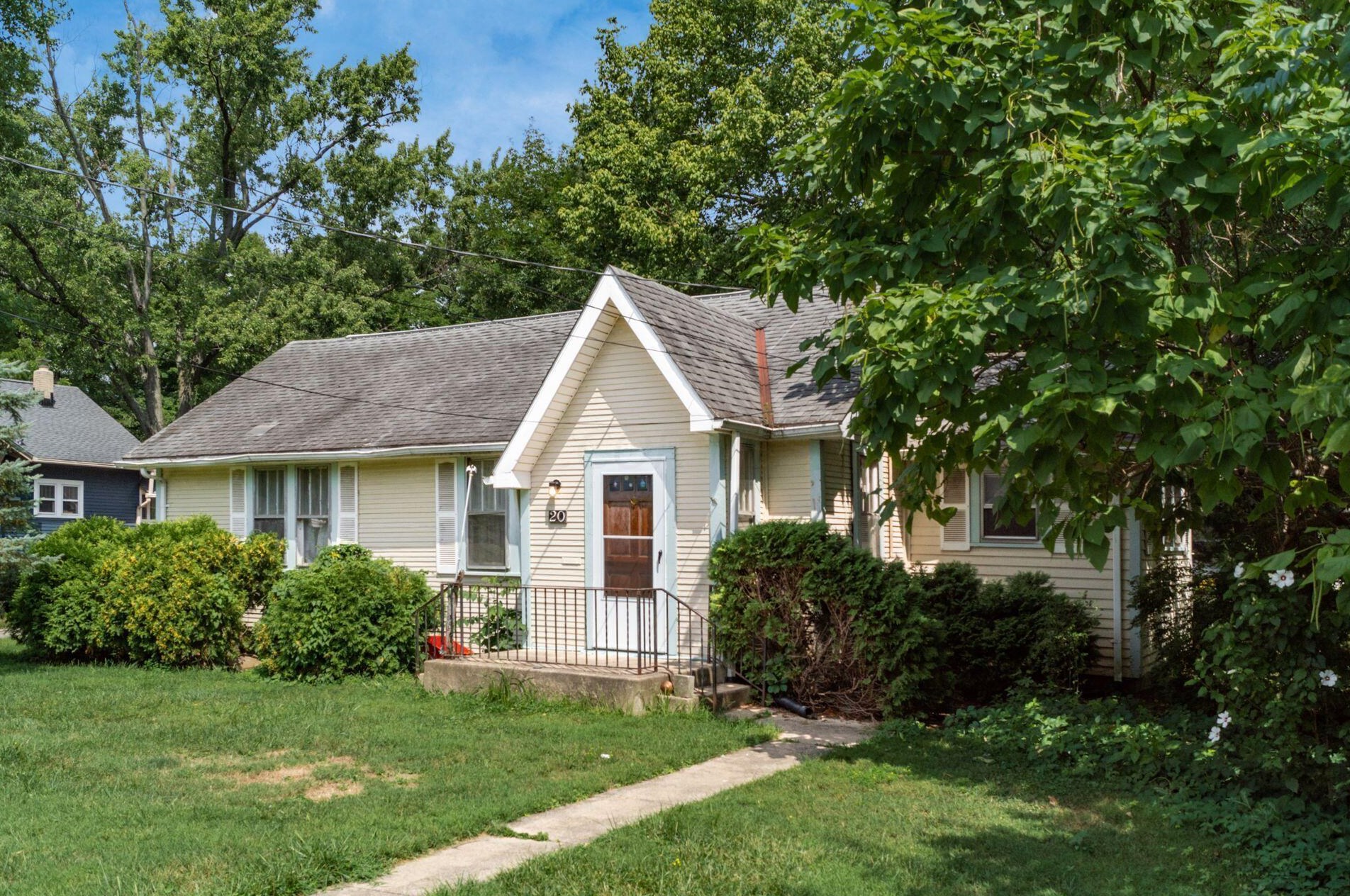20 W Broadway Ave, Westerville, OH 43081