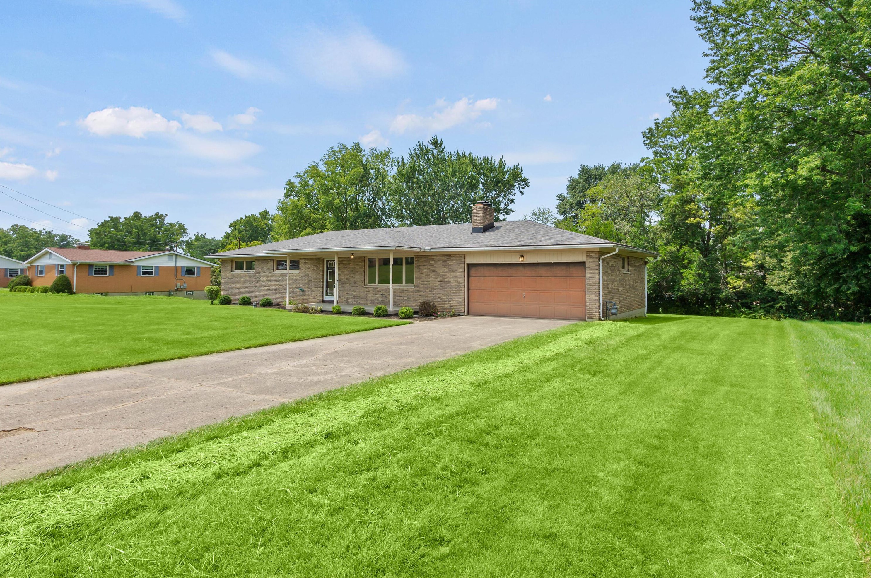 2111 Perkins Dr, Springfield, OH 45505