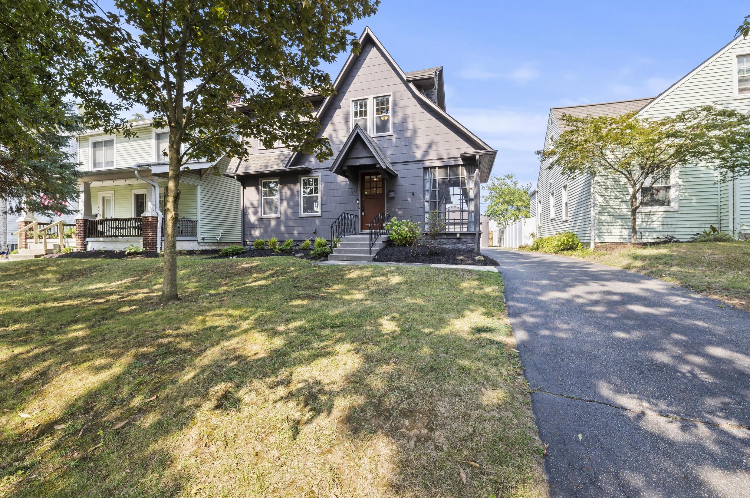 161 Brinker Ave, Columbus, OH 43204-1366