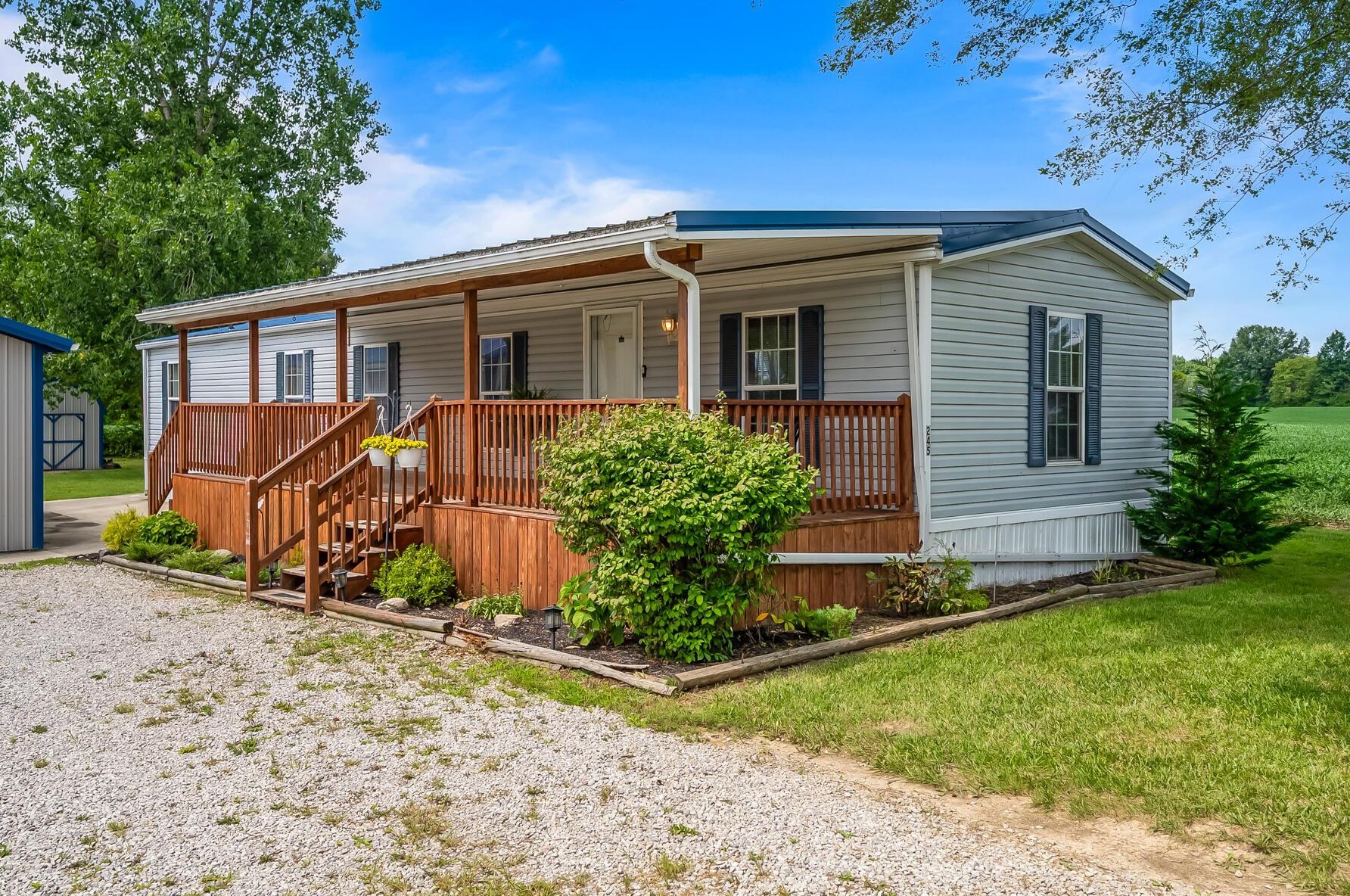 245 N Center St, Waldo, OH 43356