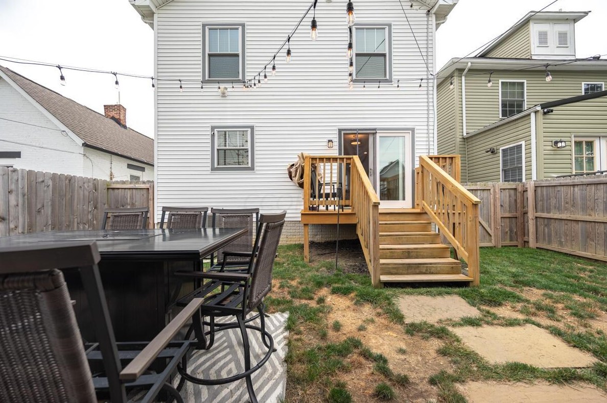 828 Reinhard Ave, Columbus OH  43206-3078 exterior