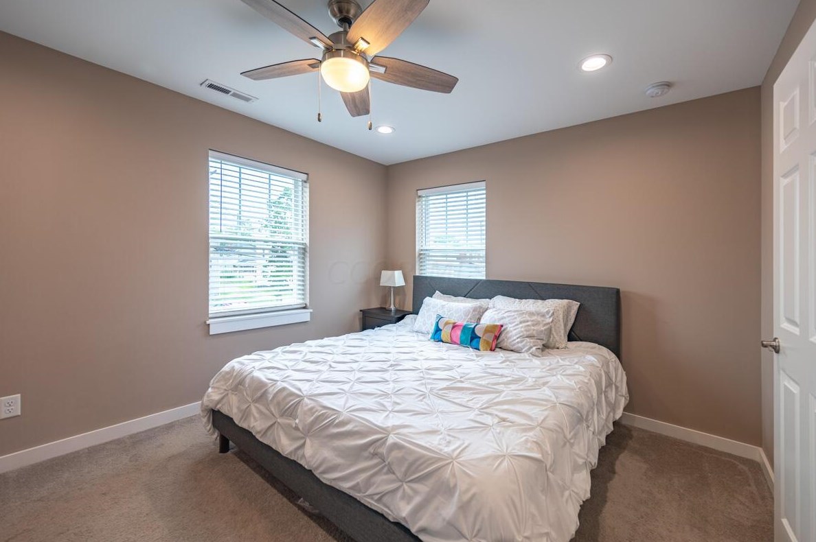 828 Reinhard Ave, Columbus OH  43206-3078 exterior