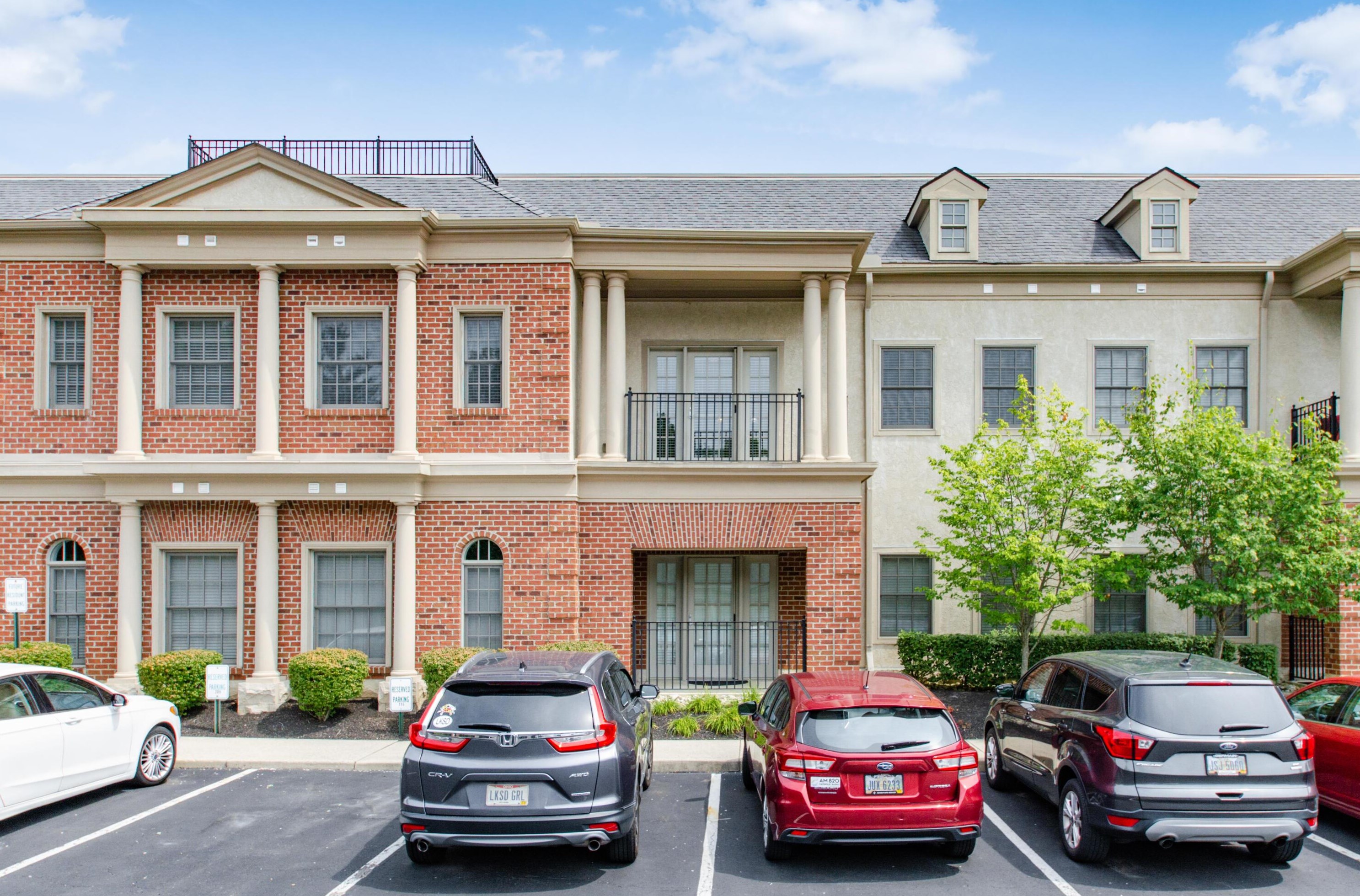 705 N State St #207, Westerville, OH 43082