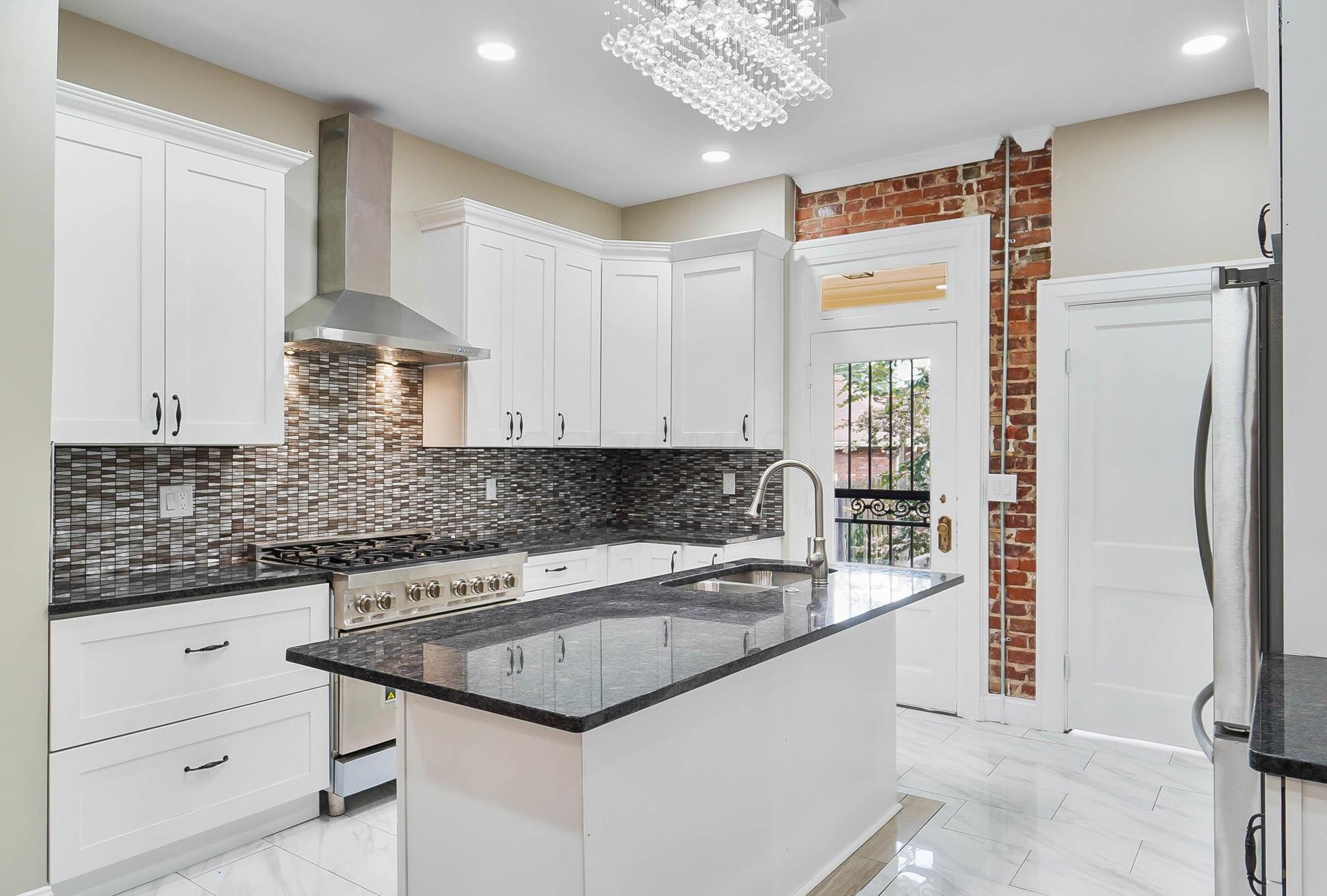 716 Wilson Ave, Columbus OH 43205-2844 exterior