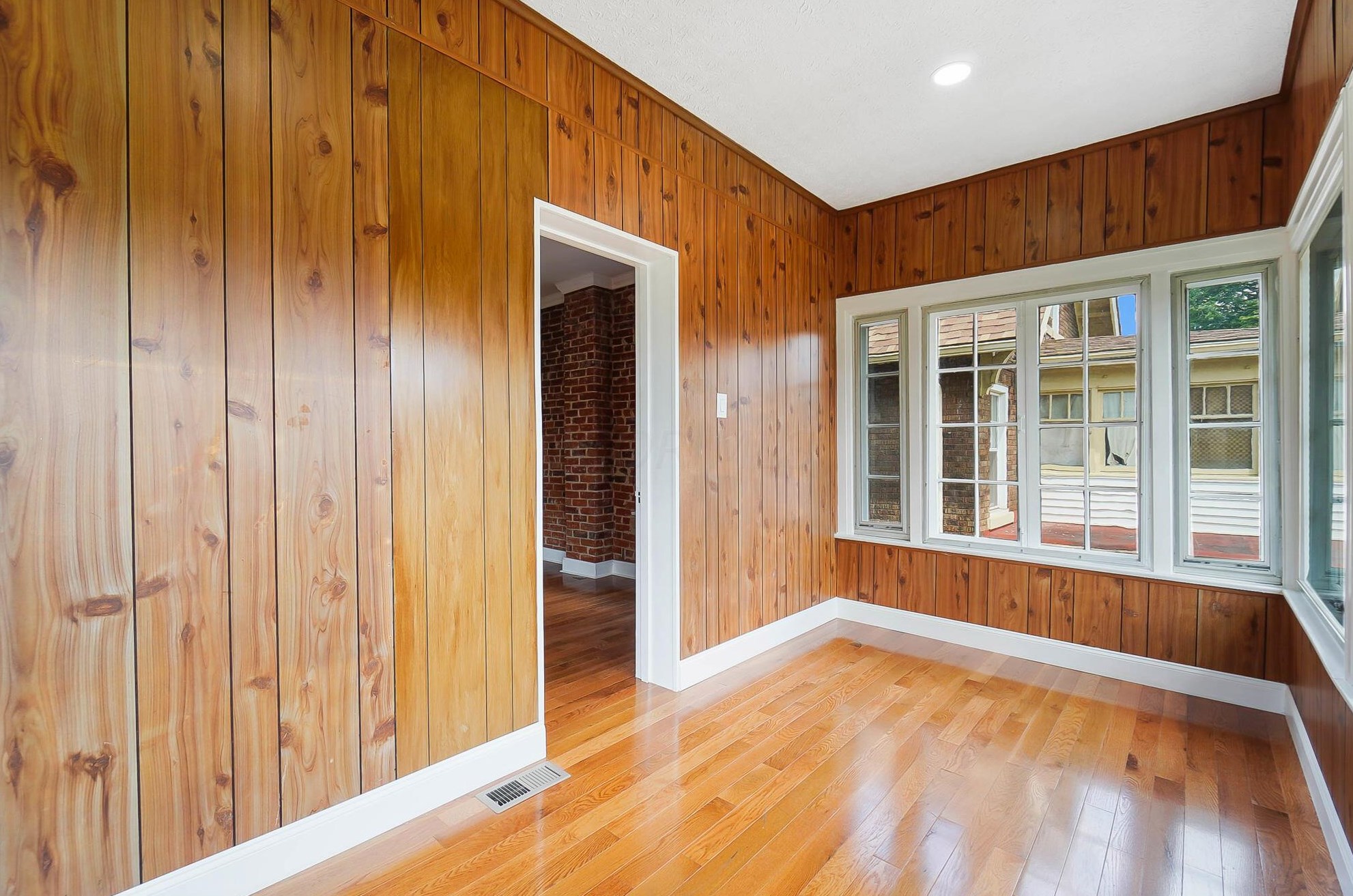 716 Wilson Ave, Columbus OH 43205-2844 exterior