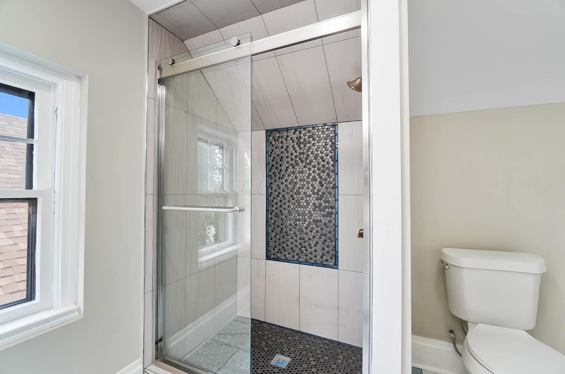 716 Wilson Ave, Columbus OH 43205-2844 exterior