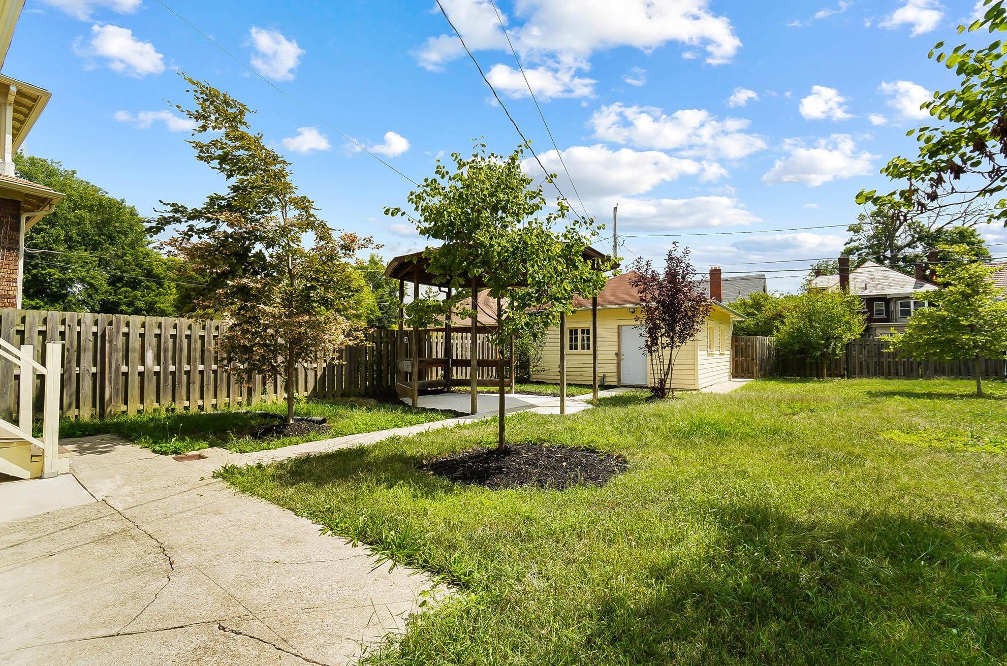 716 Wilson Ave, Columbus OH 43205-2844 exterior