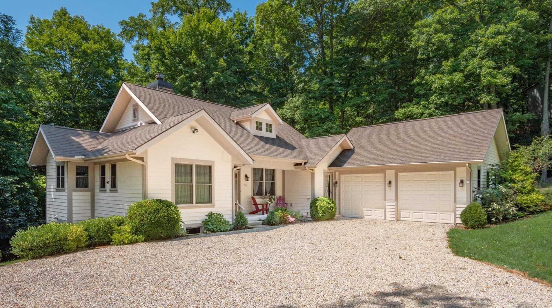 761 Burg St, Granville, OH 43023