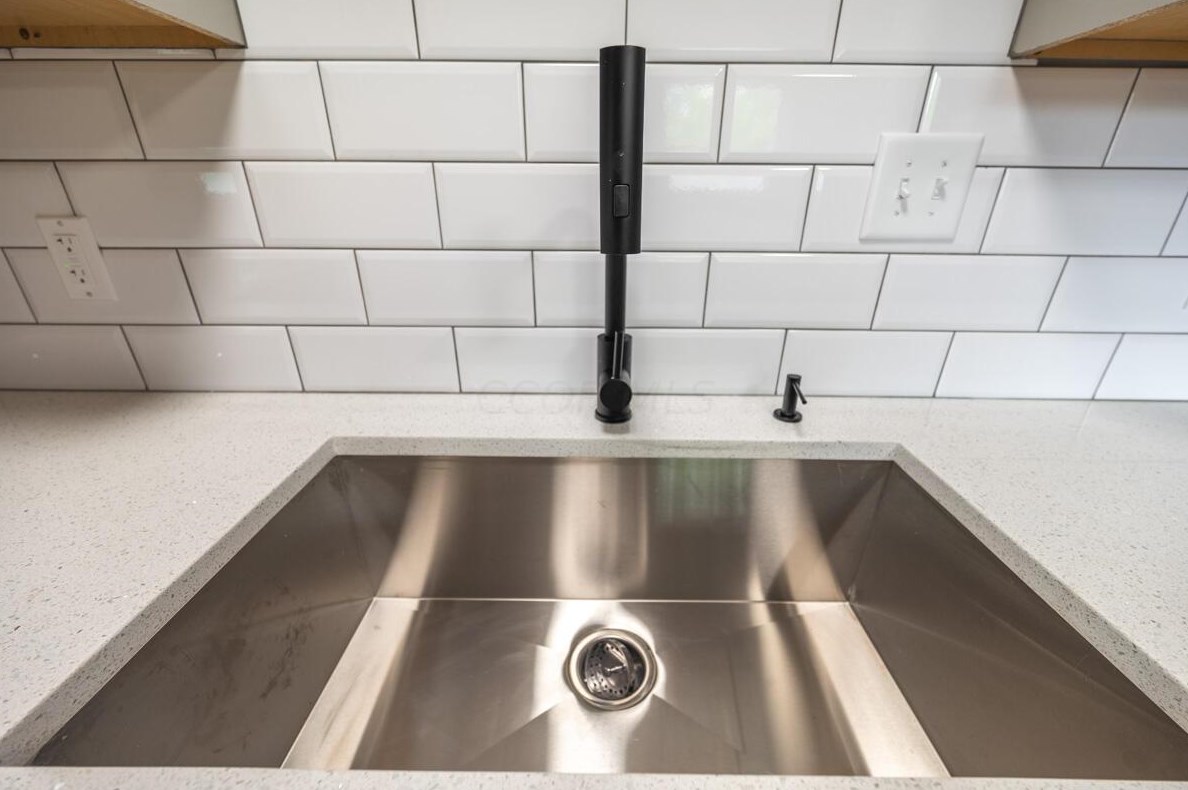 3516 Deshler Ave, Columbus OH 43206-2713 exterior