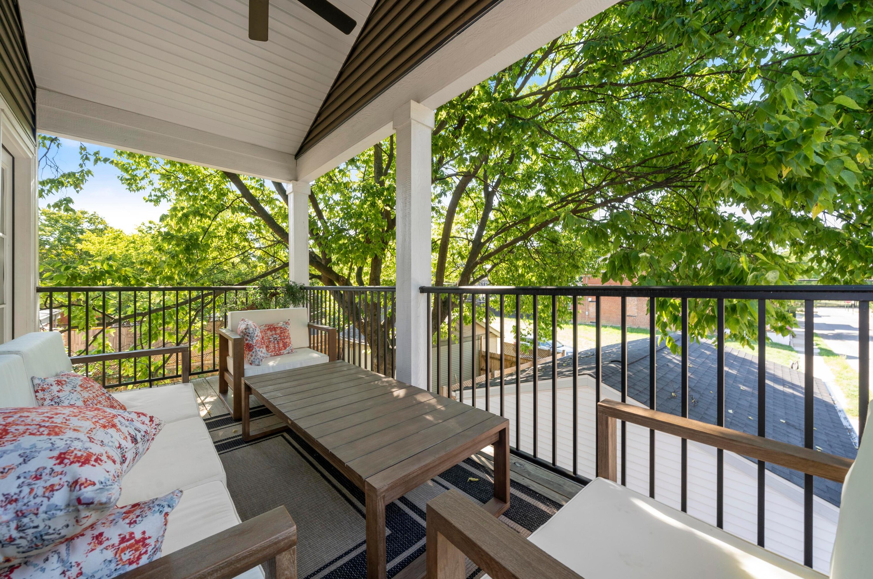 941 Franklin Ave, Columbus OH 43205-1225 exterior