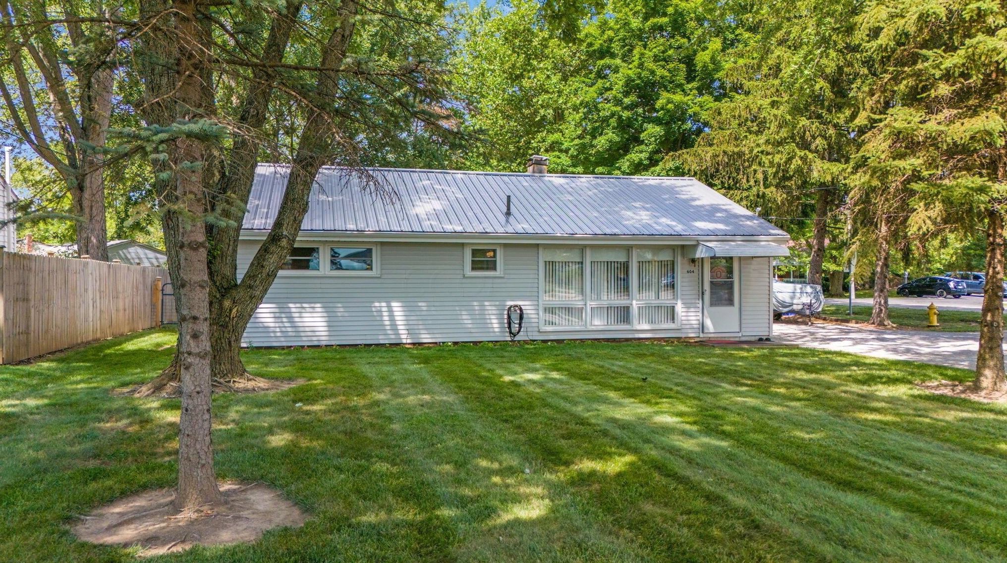 604 Pennsylvania Ave, Delaware, OH 43015