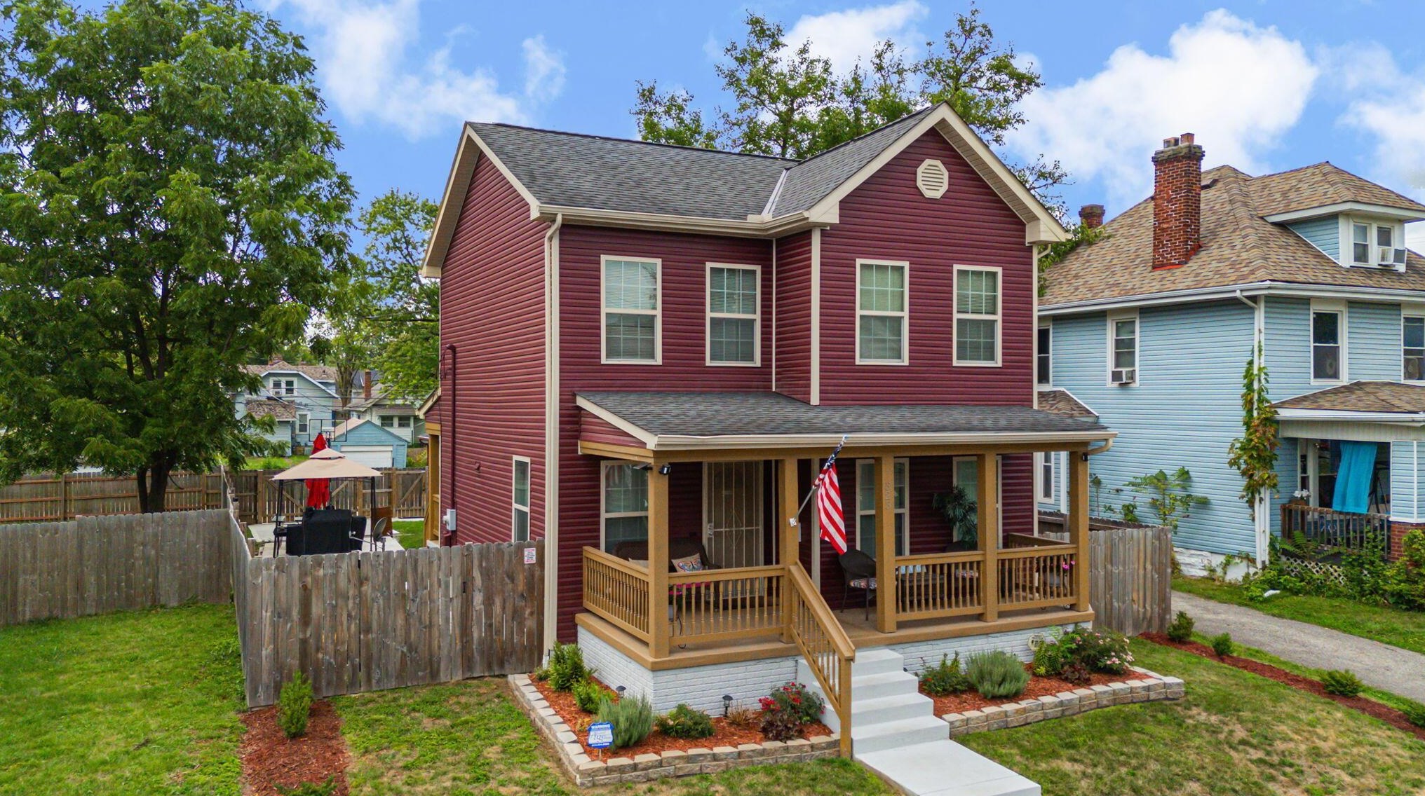 323 Eureka Ave, Columbus, OH 43204-3126