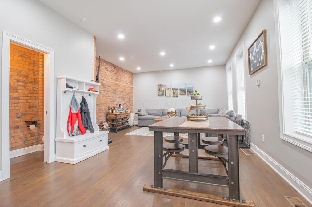 74 1/2 N Ohio Ave, Columbus, OH 43203