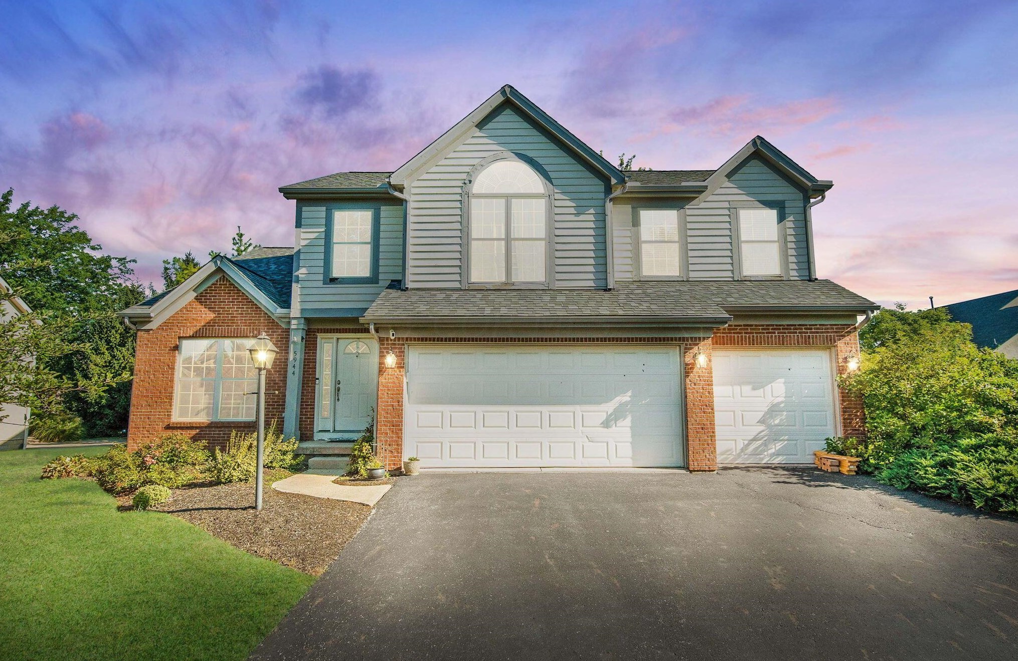 5944 Woodsview Way, Hilliard, OH 43026