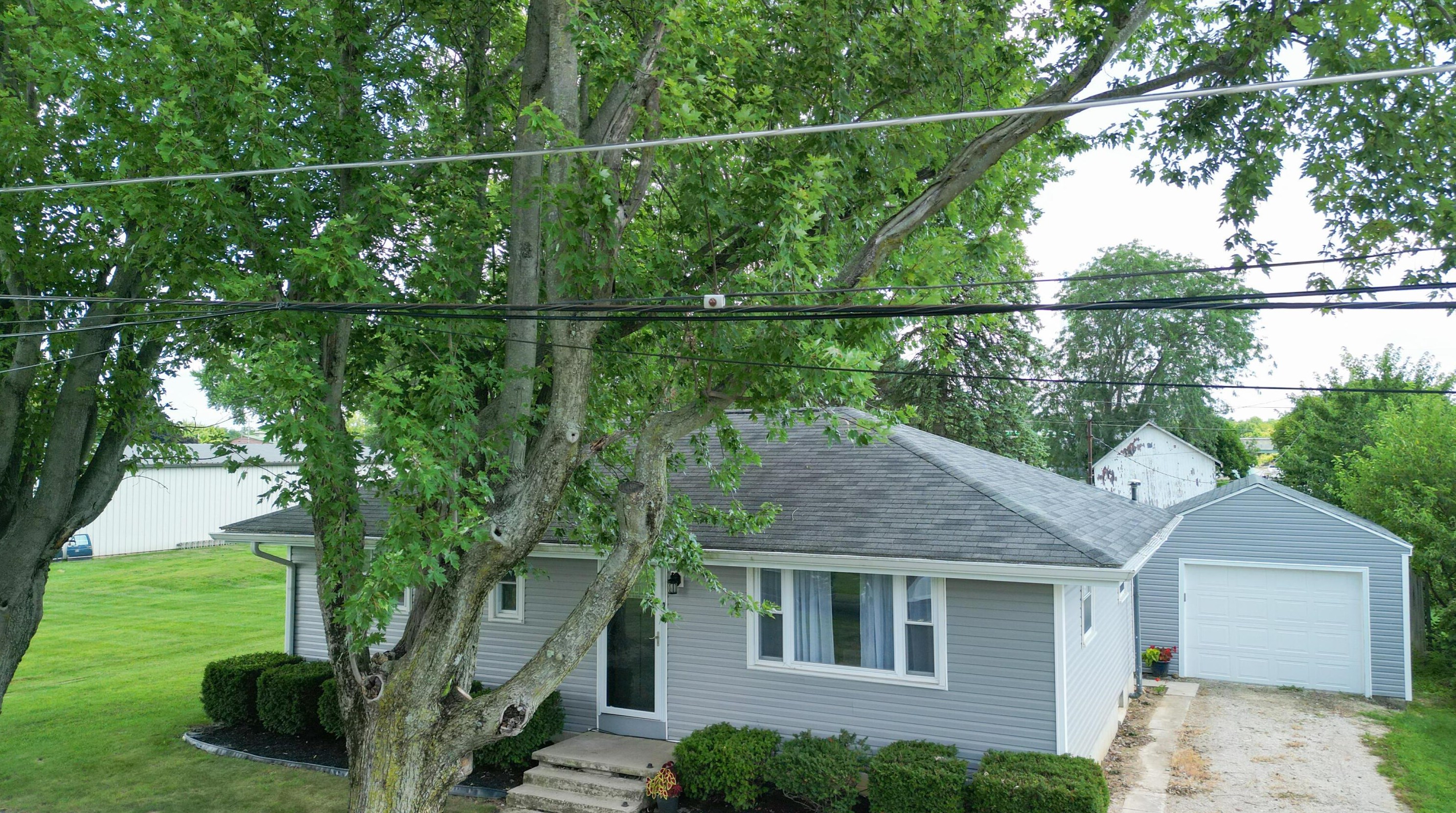 242 Center St, Waldo, OH 43356