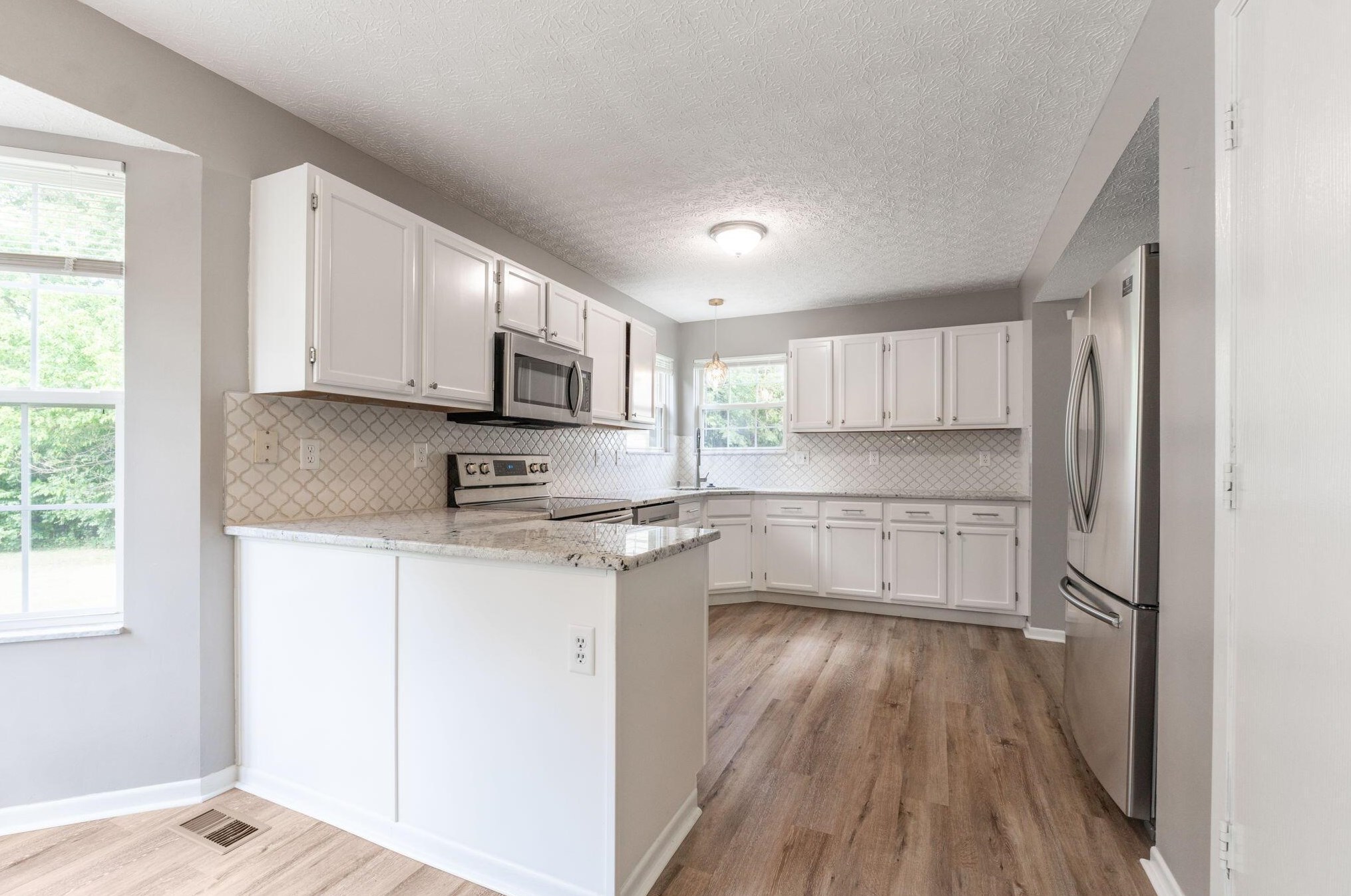 3420 Steiner St, Columbus OH  43231-7363 exterior