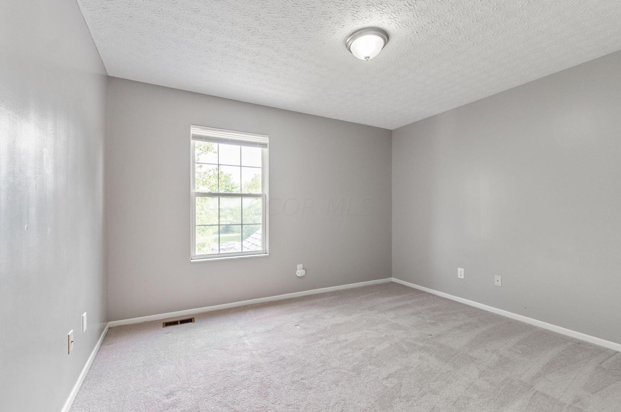 3420 Steiner St, Columbus OH  43231-7363 exterior