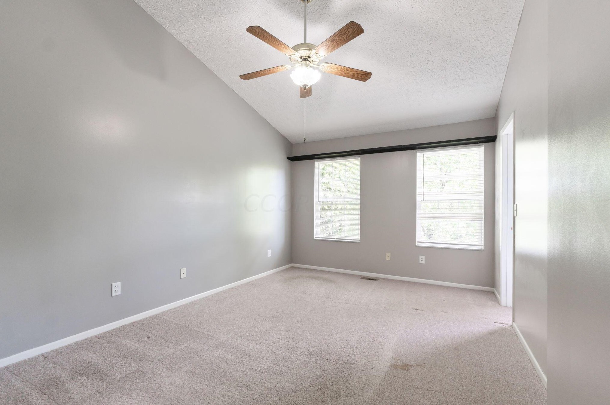 3420 Steiner St, Columbus OH  43231-7363 exterior