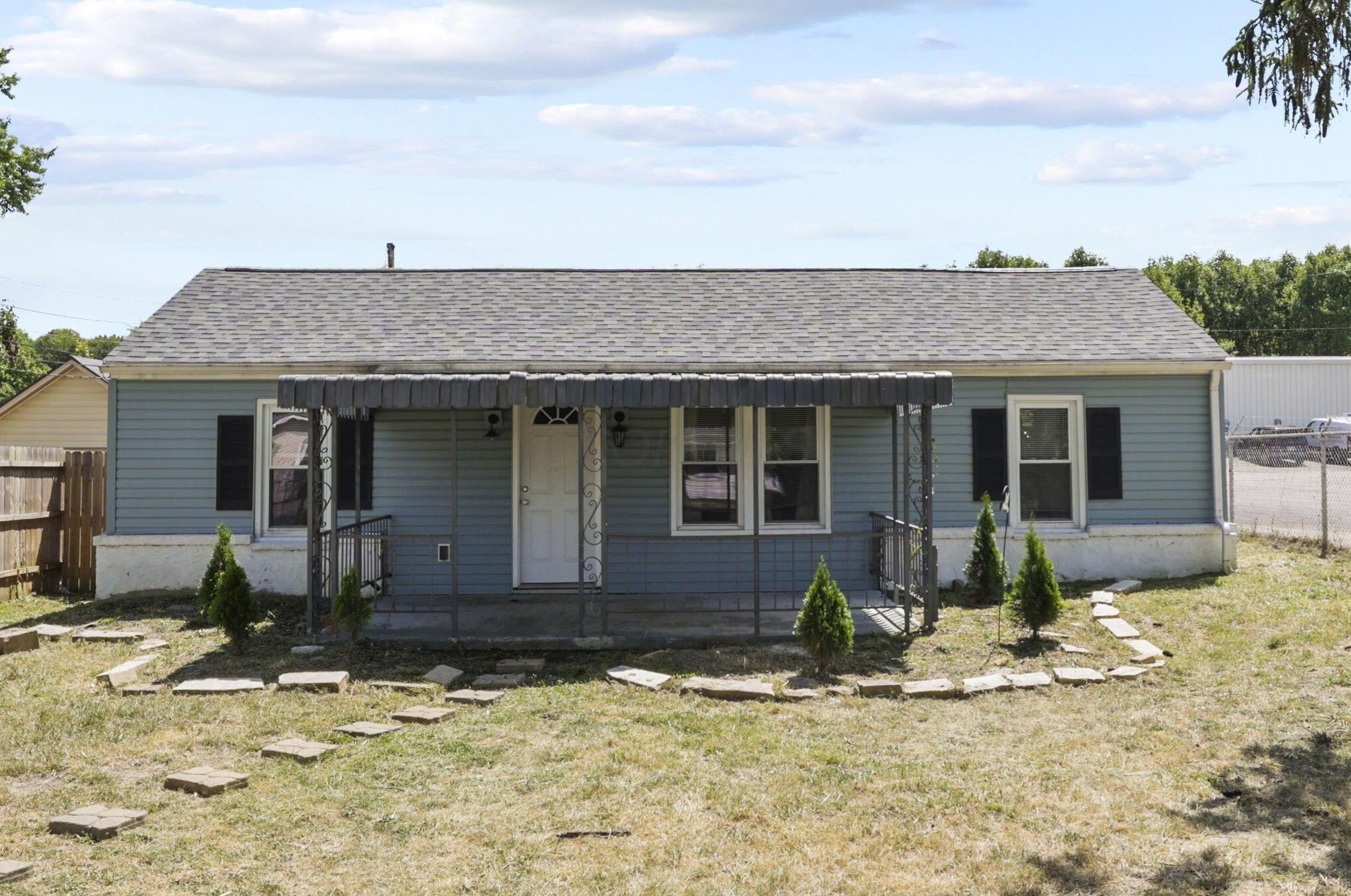 1836 Cedar Hill Rd, Lancaster, OH 43130