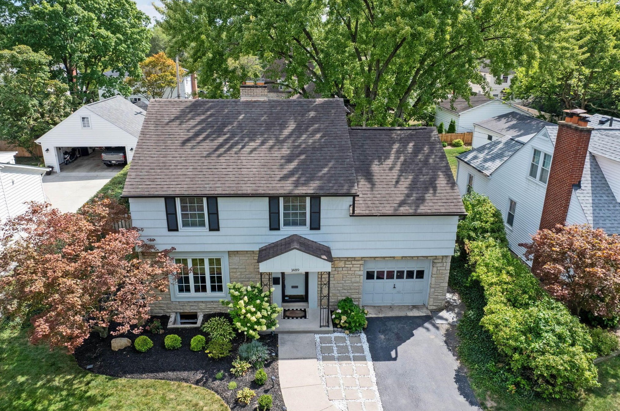 1489 Berkshire Rd, Columbus, OH 43221-3905