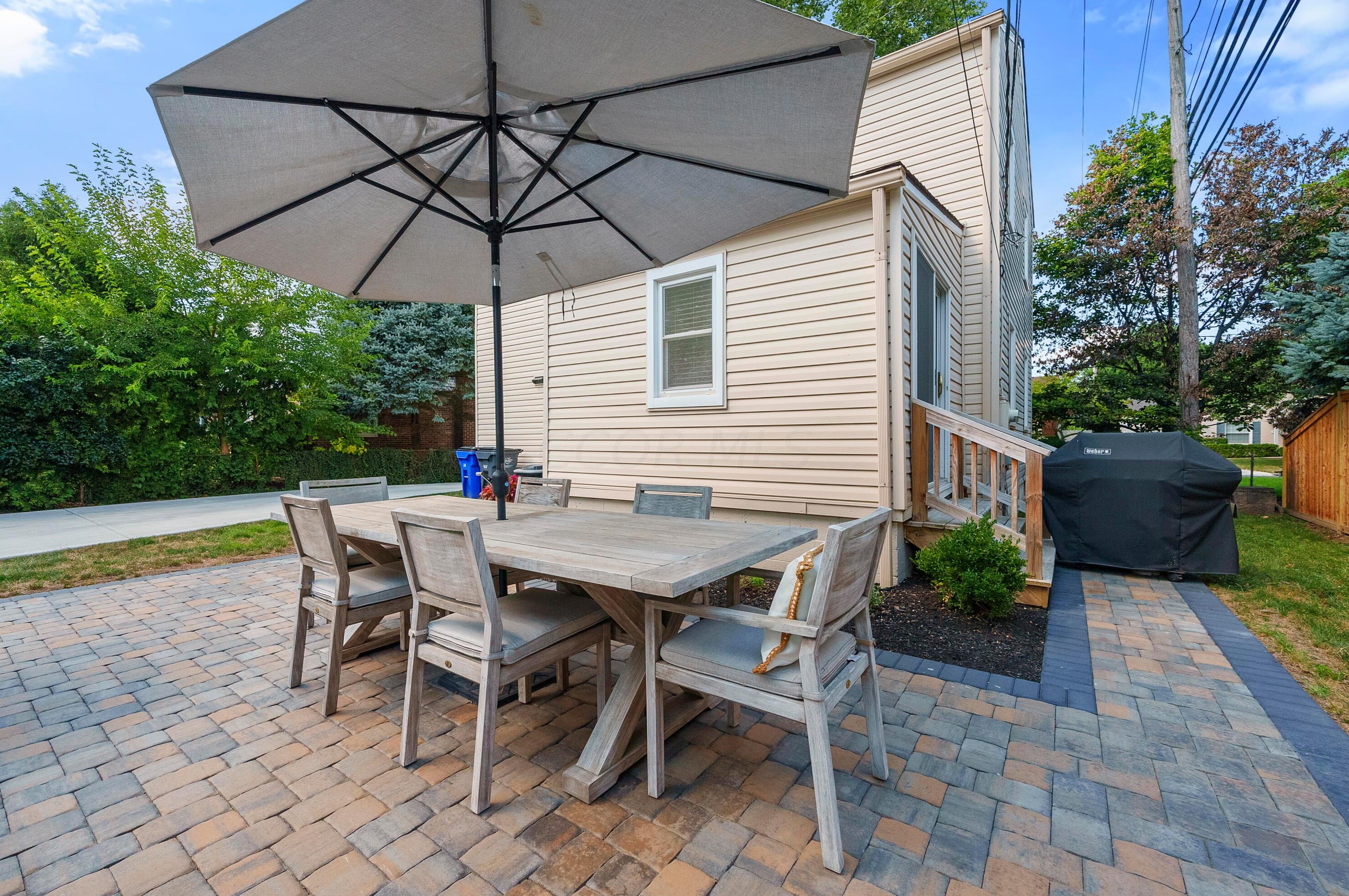 1455 Ashdowne Rd, Columbus OH 43221-3901 exterior