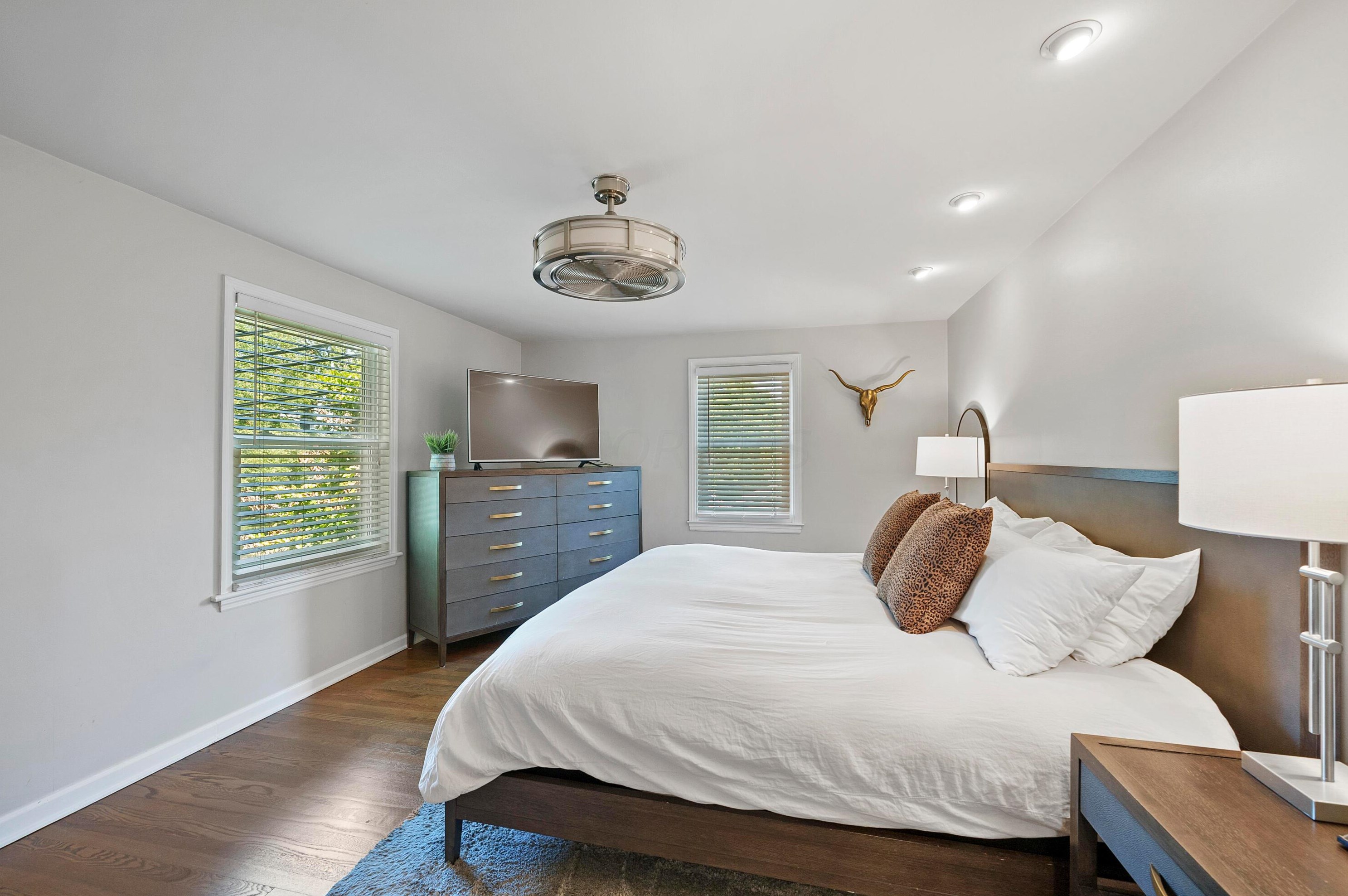 1455 Ashdowne Rd, Columbus OH 43221-3901 exterior