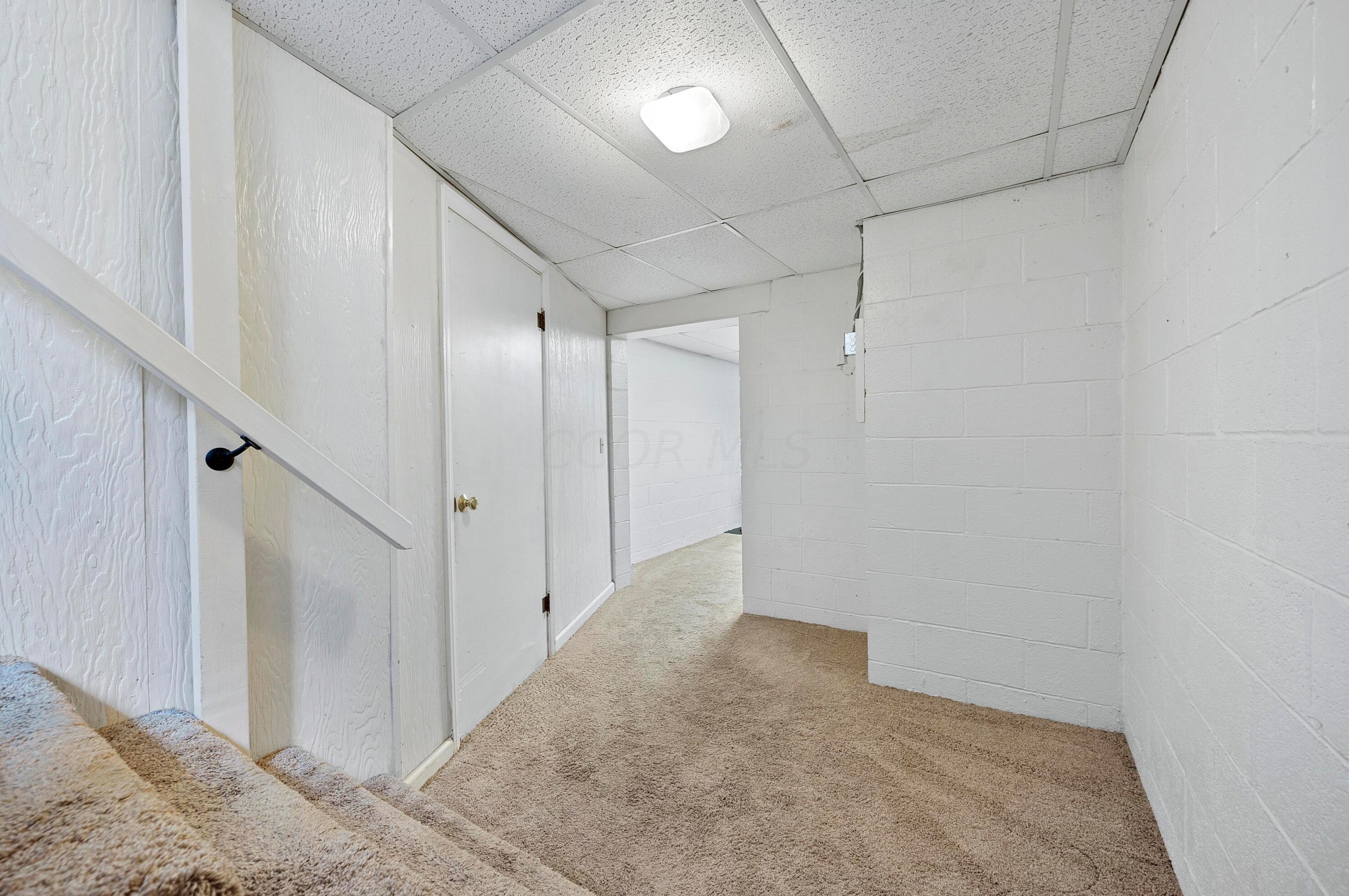 1455 Ashdowne Rd, Columbus OH 43221-3901 exterior