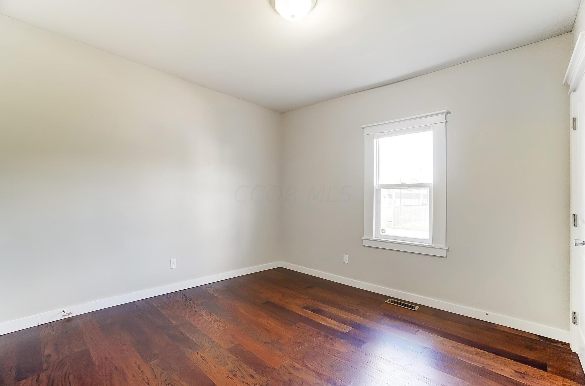 33 Princeton Ave, Columbus OH 43222-1149 exterior