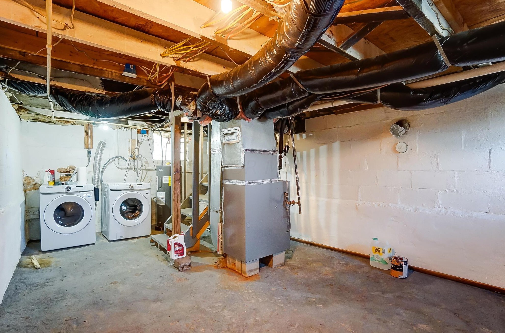 33 Princeton Ave, Columbus OH 43222-1149 exterior