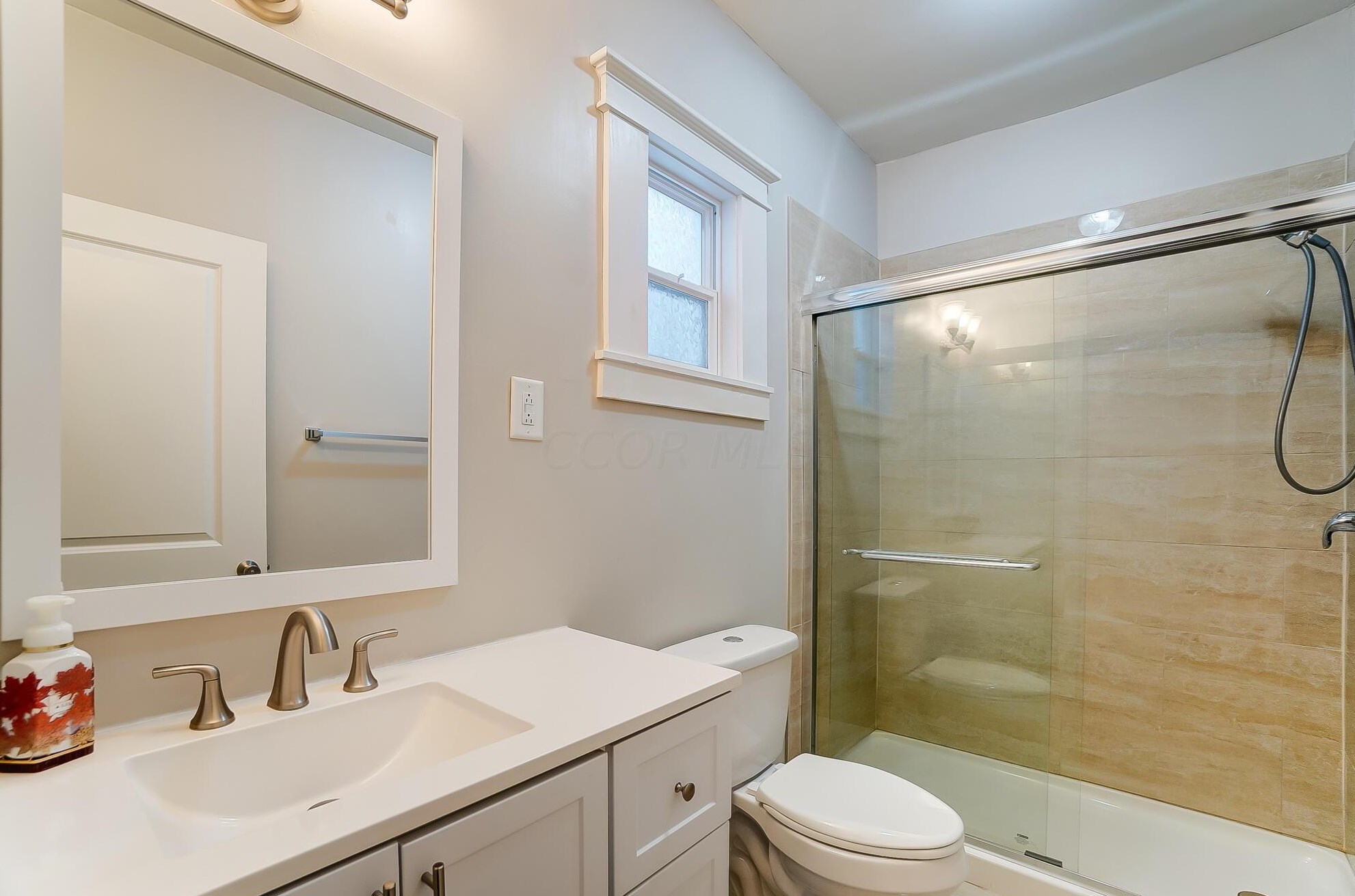 33 Princeton Ave, Columbus OH 43222-1149 exterior