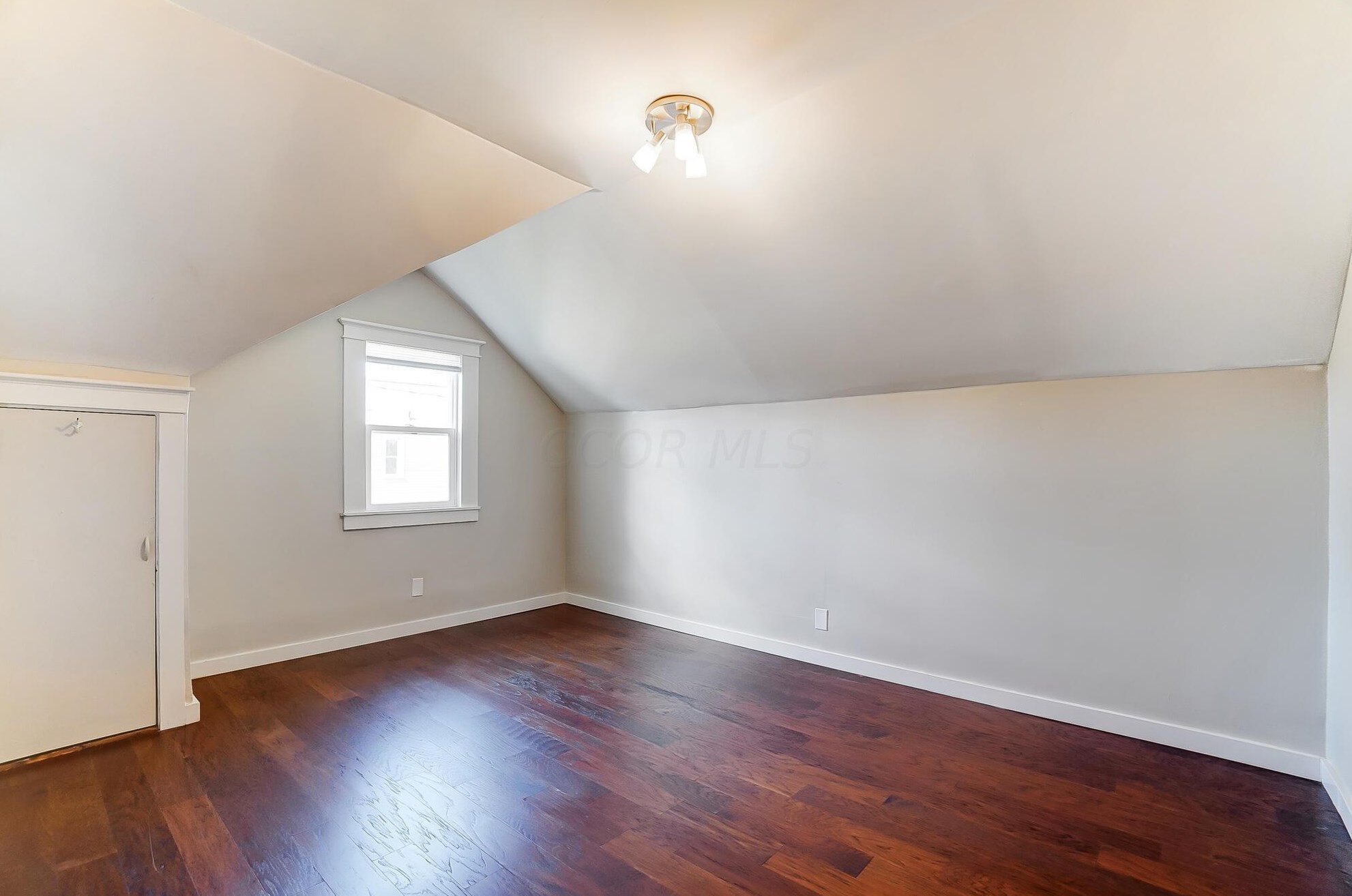 33 Princeton Ave, Columbus OH 43222-1149 exterior