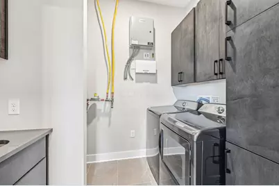 270 Dickenson Street #202, Columbus, OH 43215 - Photo 22