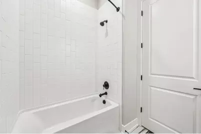 270 Dickenson Street #202, Columbus, OH 43215 - Photo 26