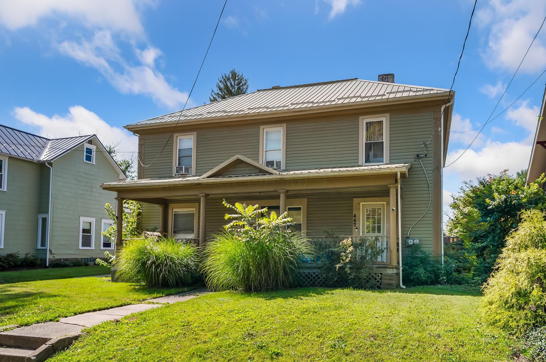 445 W William St, Delaware, OH 43015