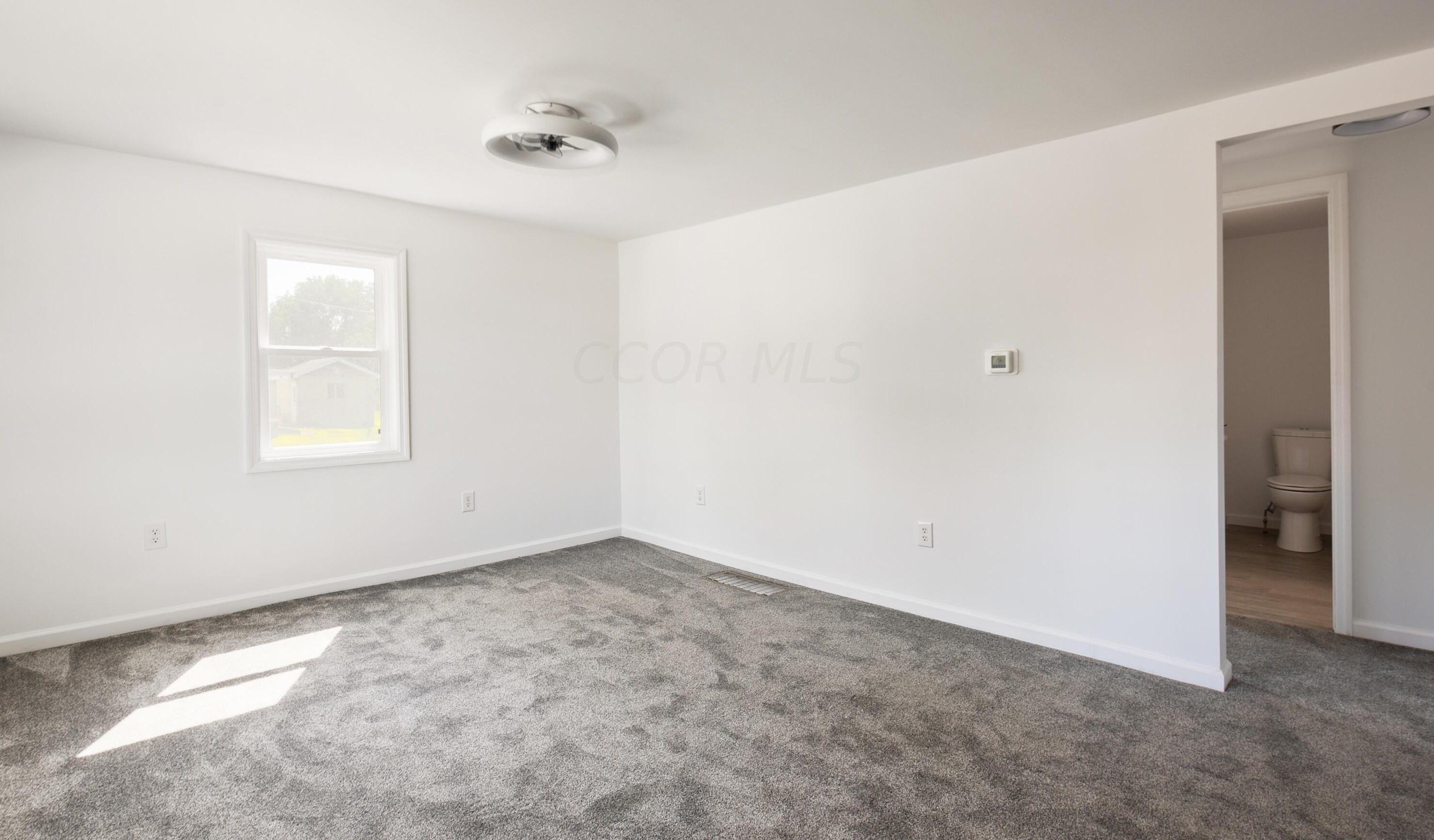 19577 South Alley, Laurelville, OH 43135