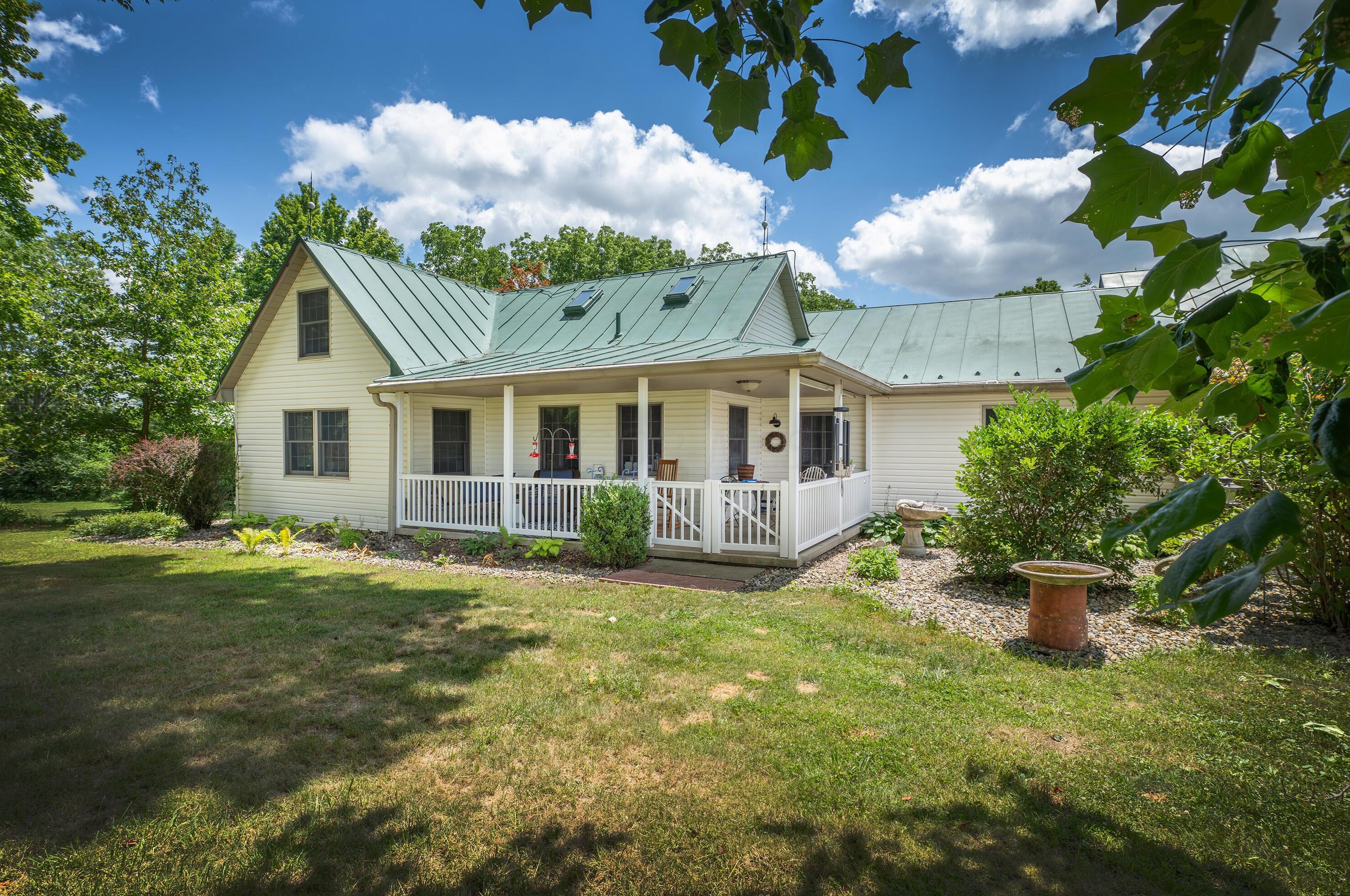 17720 Glen Rd, Gambier, OH 43022