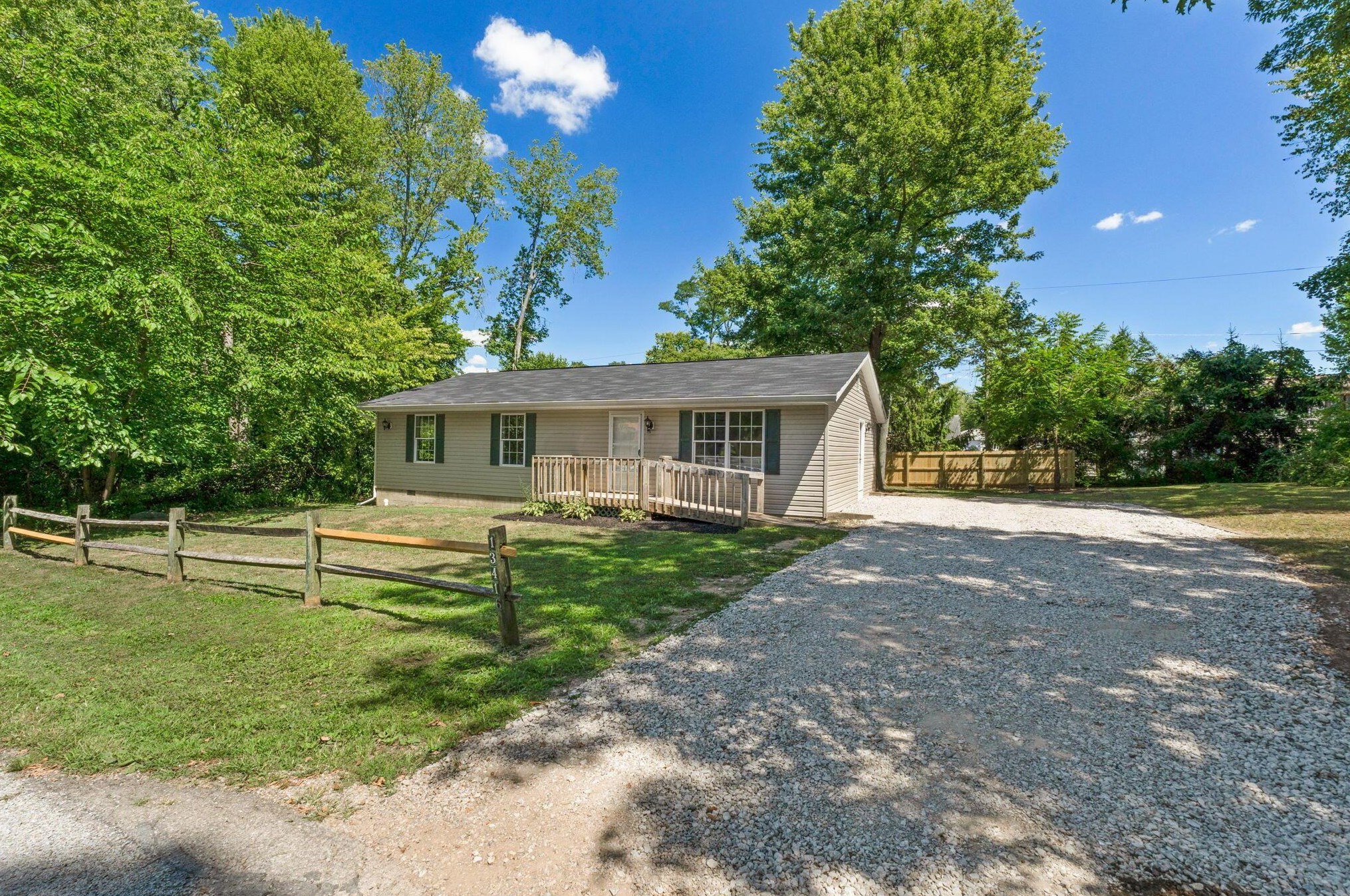 13416 Juniper Rd Ne, Thornville, OH 43076