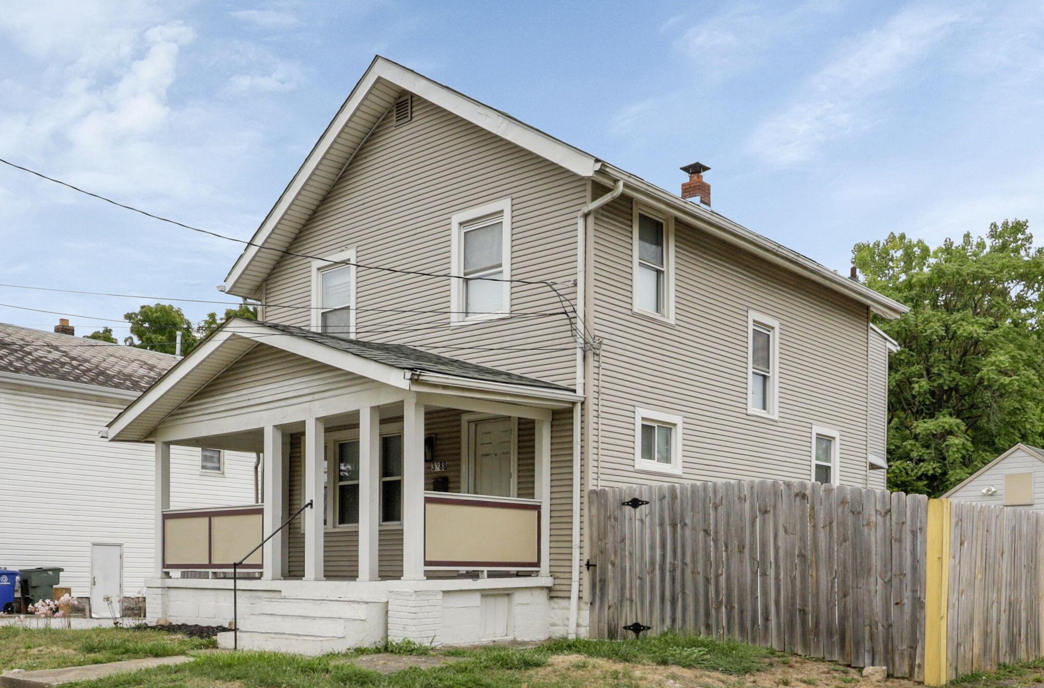 3288 5th Ave, Columbus, OH 43219-2836
