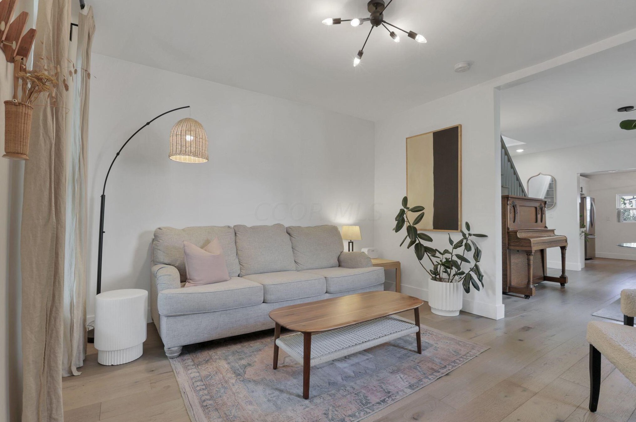 108 Pacemont Rd, Columbus OH  43202-1225 exterior