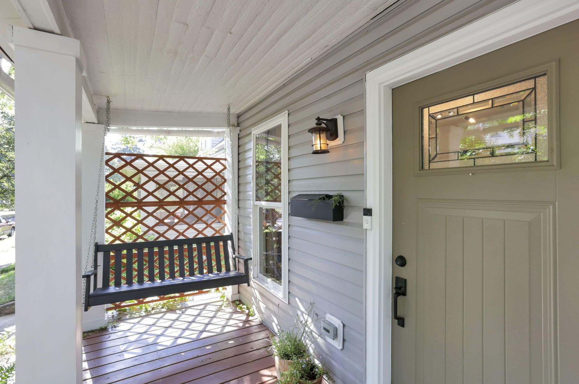 108 Pacemont Rd, Columbus OH  43202-1225 exterior