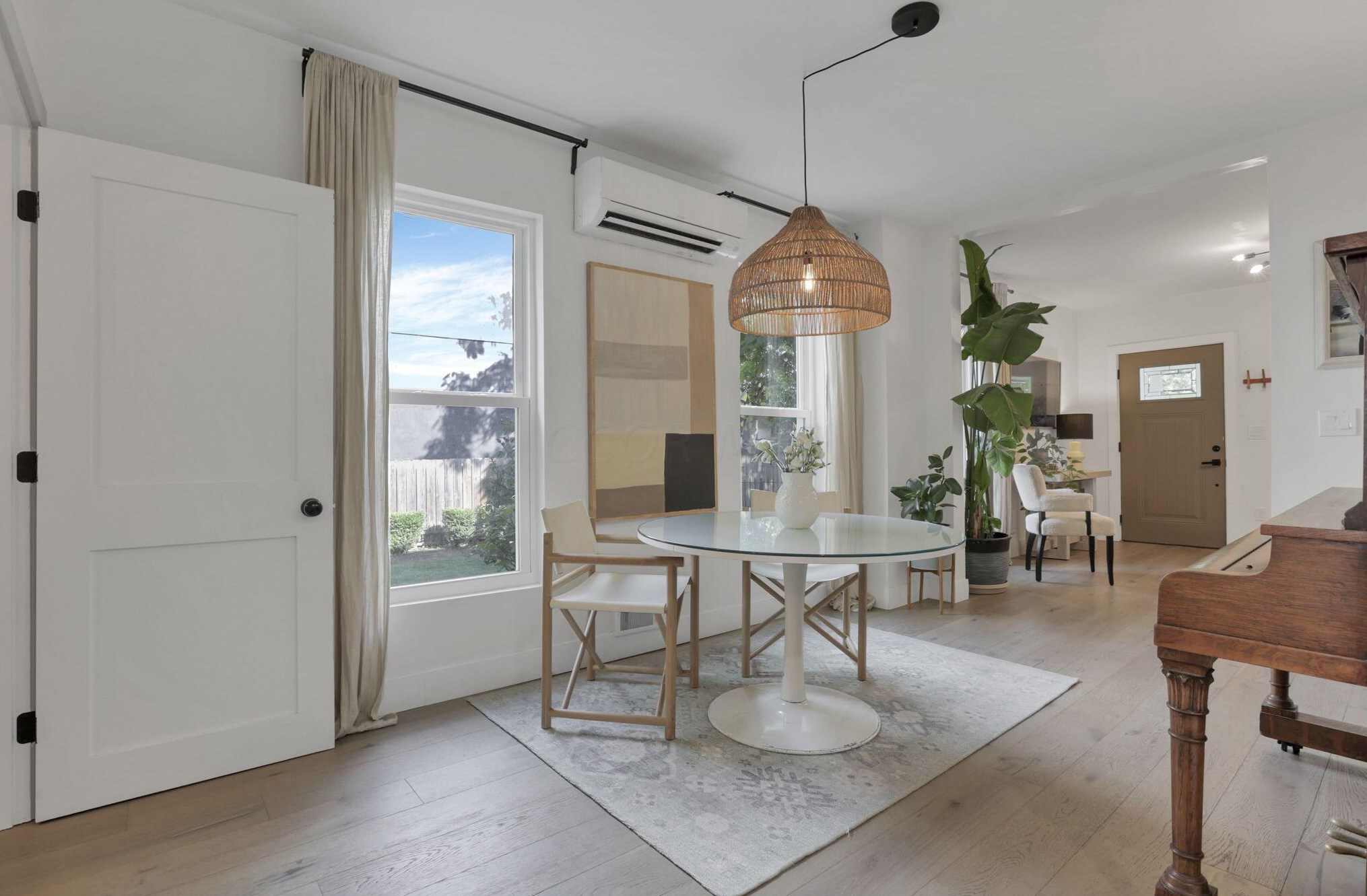 108 Pacemont Rd, Columbus OH  43202-1225 exterior