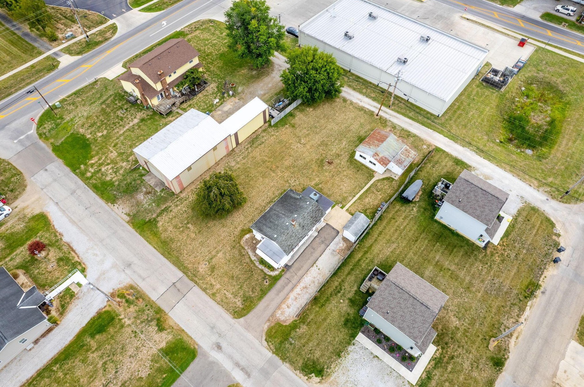 490 Poplar St, Ashville, OH 43103