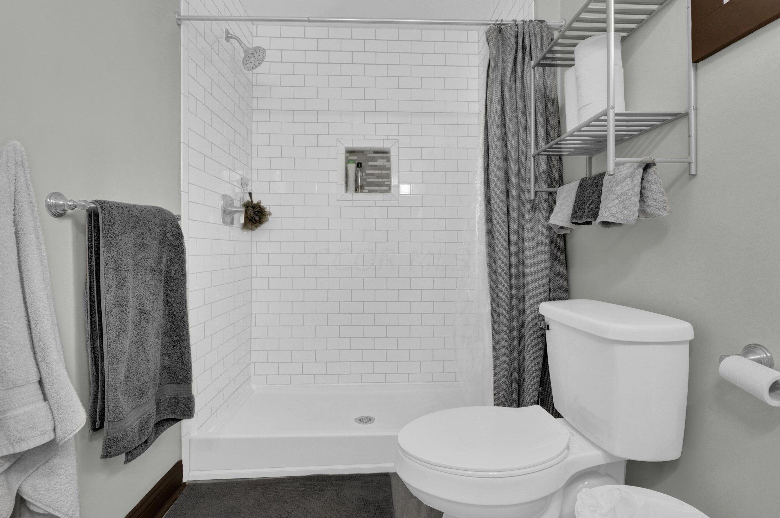 131 Eureka Ave, Columbus OH  43204-3205 exterior