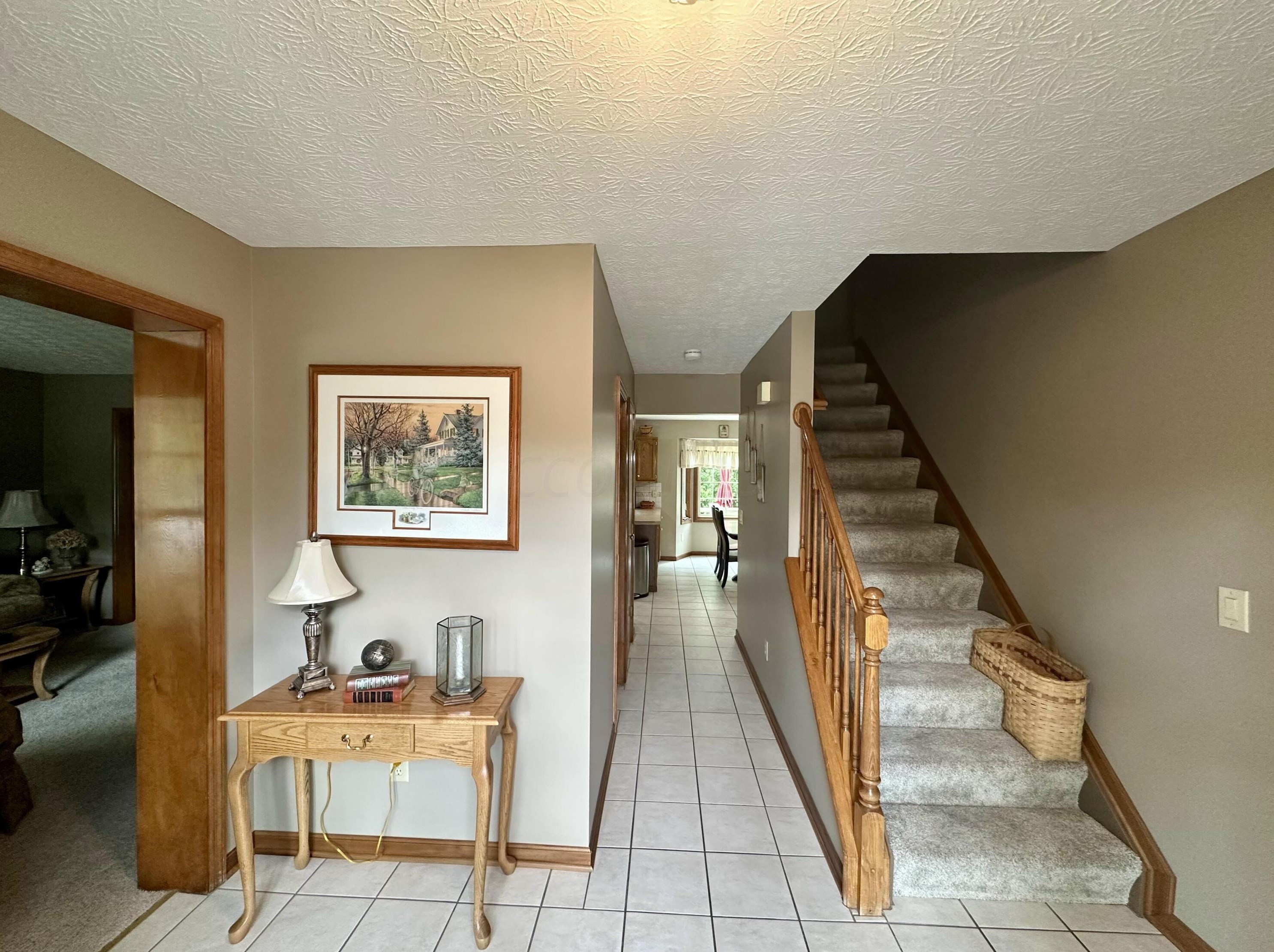 917 Carron Cir, Pickerington, OH 43147